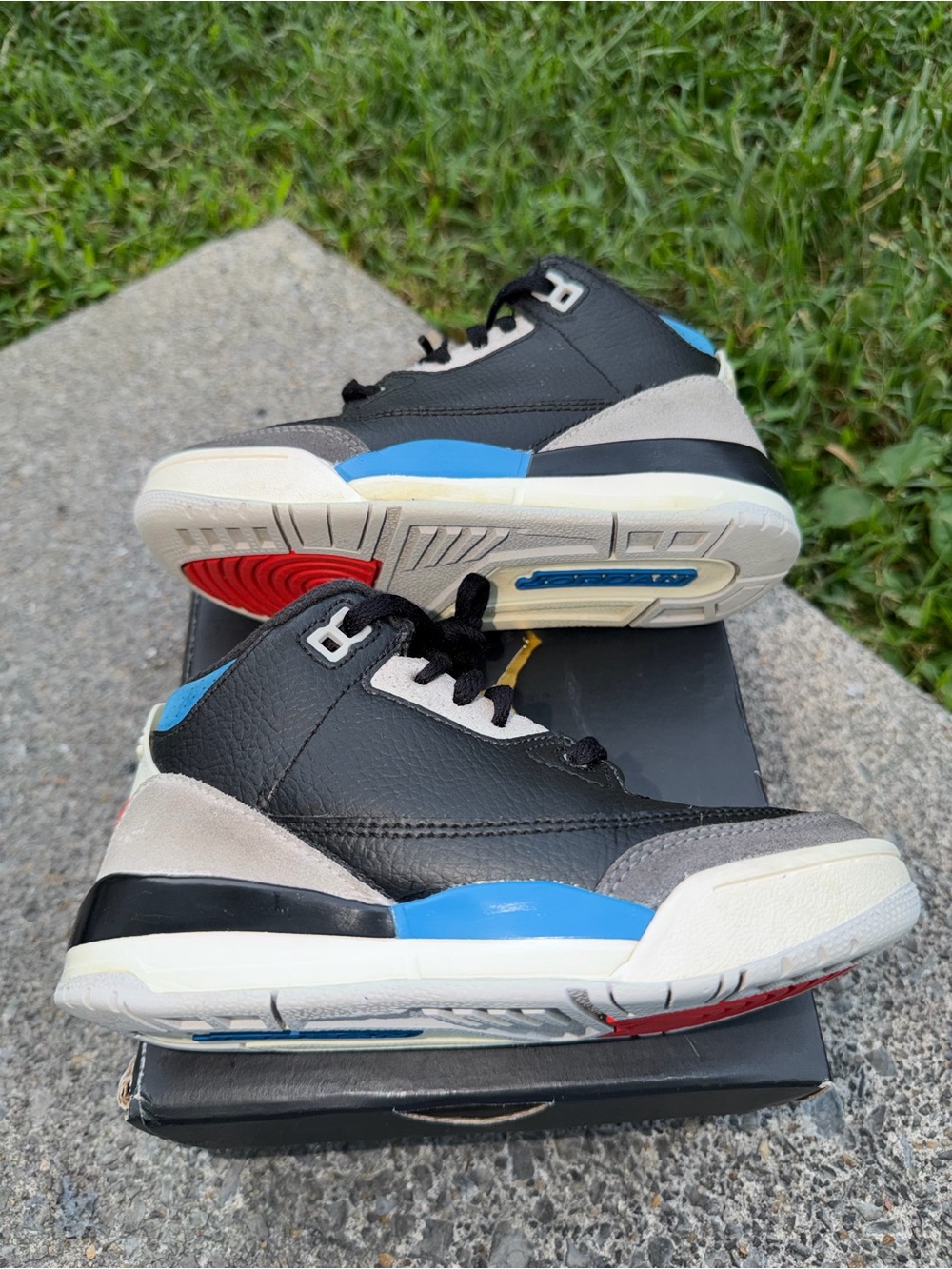 Kids Jordan 3 “Rare Air”